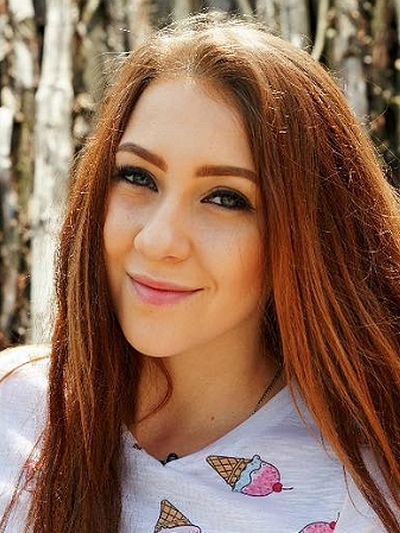 До пластики Алёна выглядела так Фото: «Инстаграм»