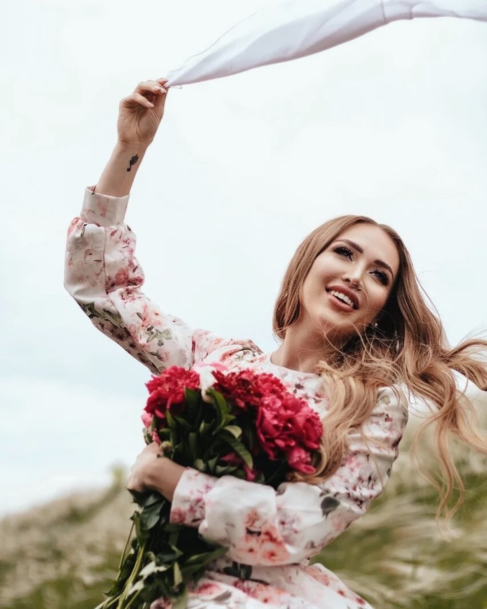 Лиза решила стать бортпроводником Фото: «Инстаграм»